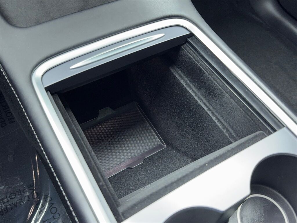2024 Tesla Model Y Long Range NAV,CAM,PANO,HTD STS,BLIND SPOT,19&quot; WLS Plano TX
