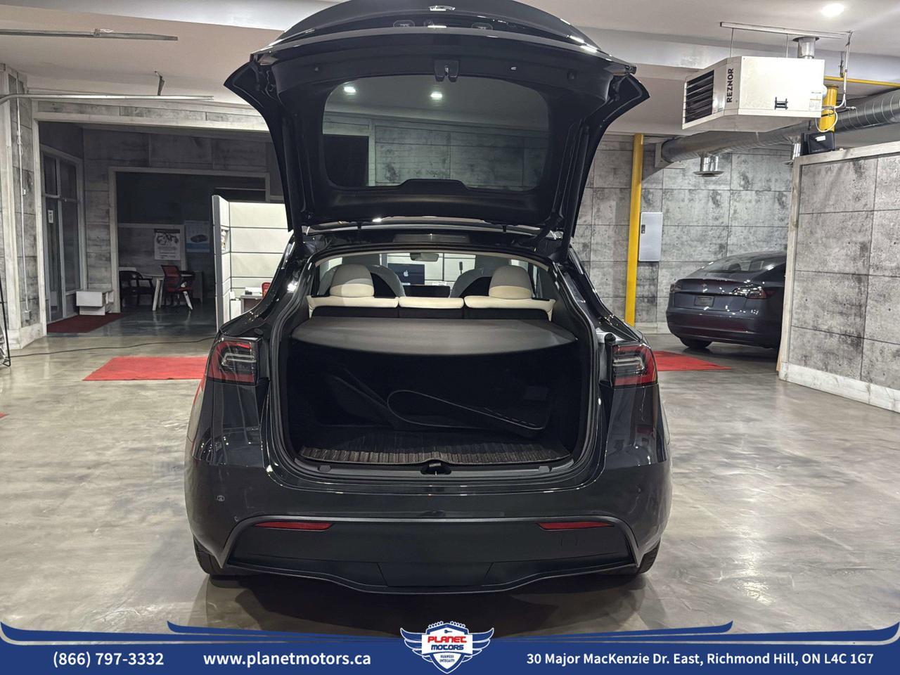 2024 Tesla Model Y Long Range Richmond Hill ON
