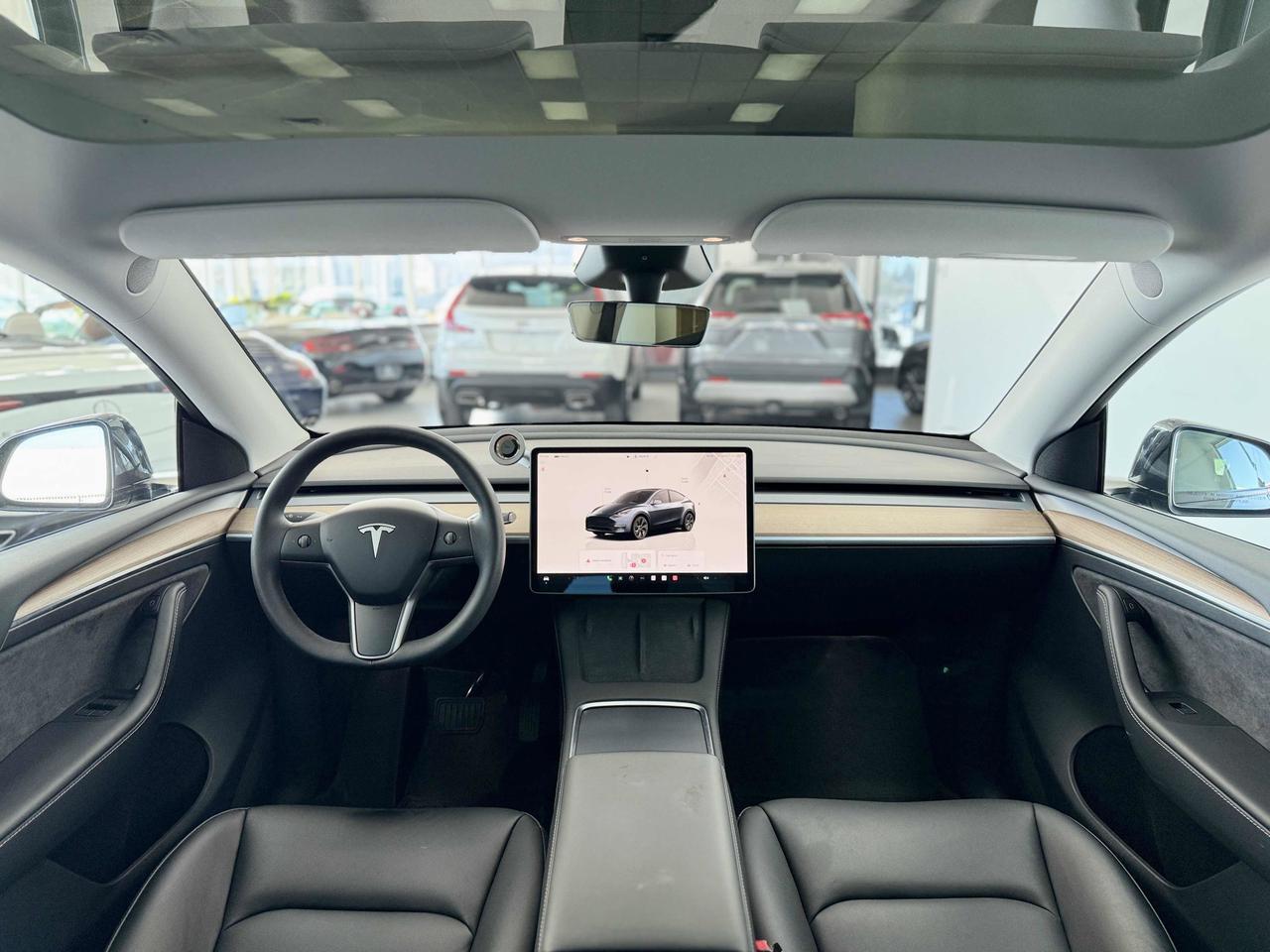 2024 Tesla Model Y Long Range Richmond Hill ON