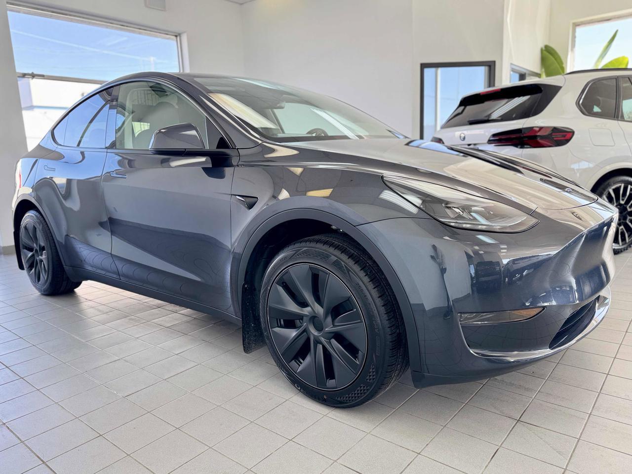 2024 Tesla Model Y Long Range