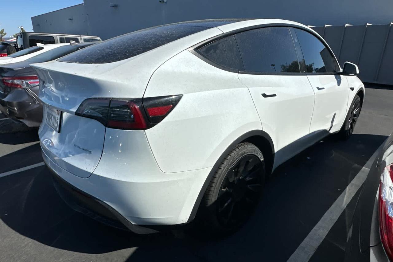 2024 Tesla Model Y Long Range