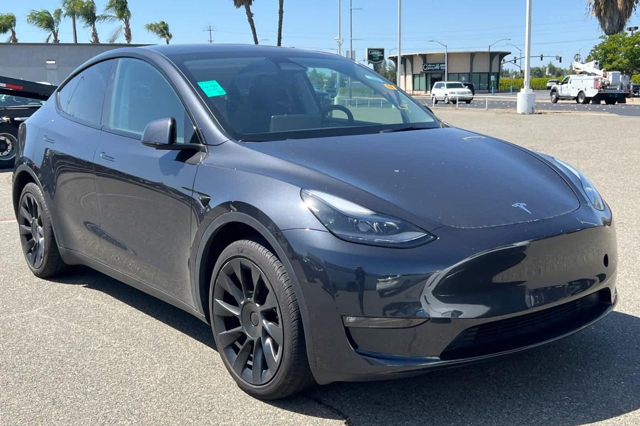 2024 Tesla Model Y Long Range