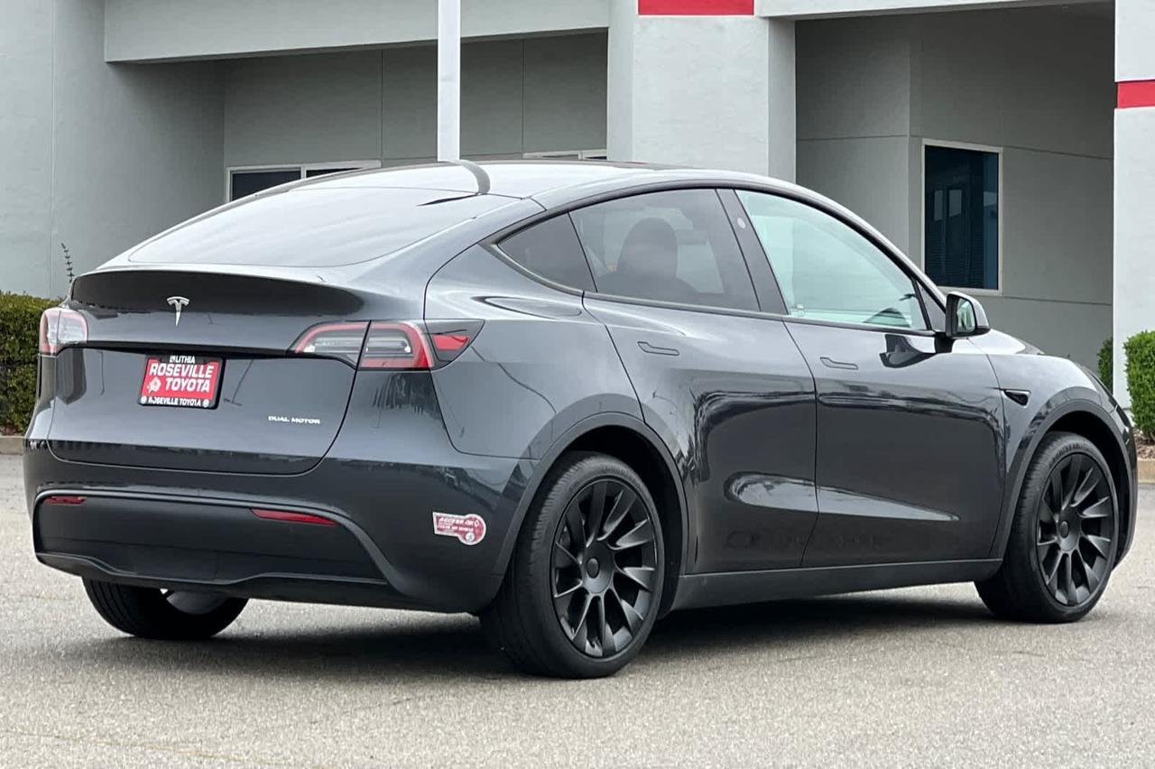 2024 Tesla Model Y Long Range
