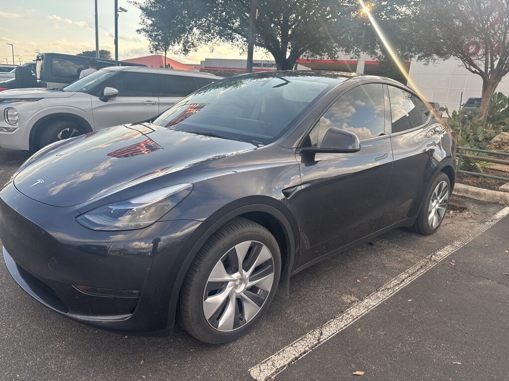 2024 Tesla Model Y Long Range