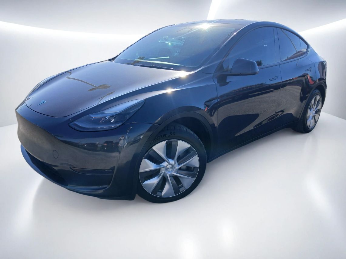 2024 Tesla Model Y Long Range Sport Utility 4D