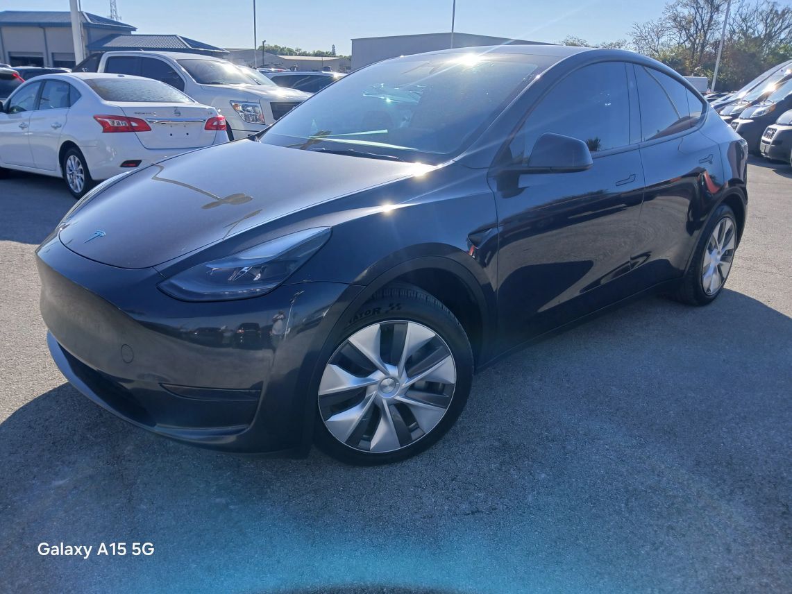 2024 Tesla Model Y Long Range Sport Utility 4D