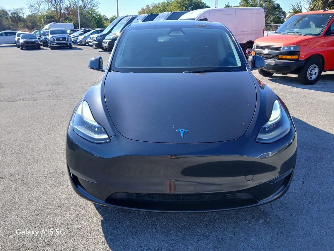 2024 Tesla Model Y Long Range Sport Utility 4D