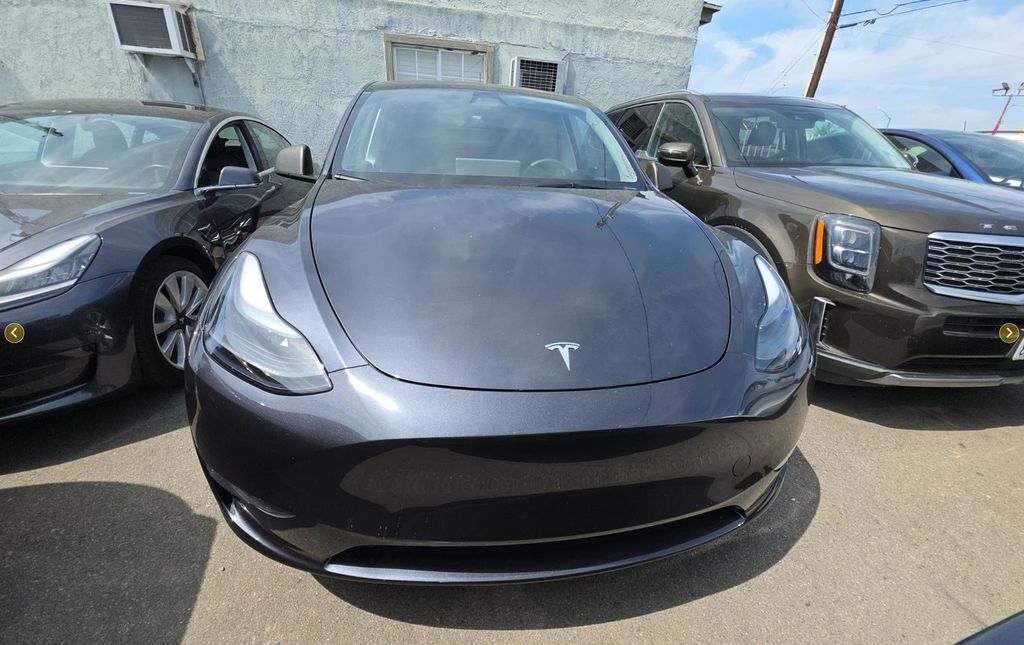 2024 Tesla Model Y Long Range