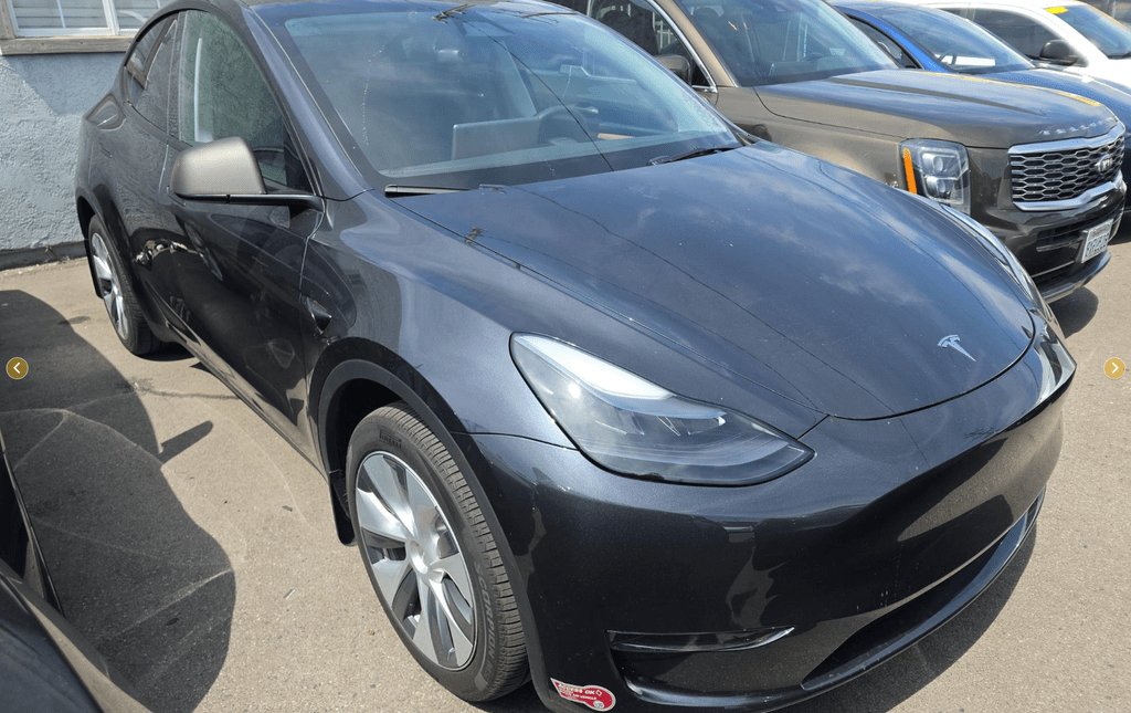 2024 Tesla Model Y Long Range