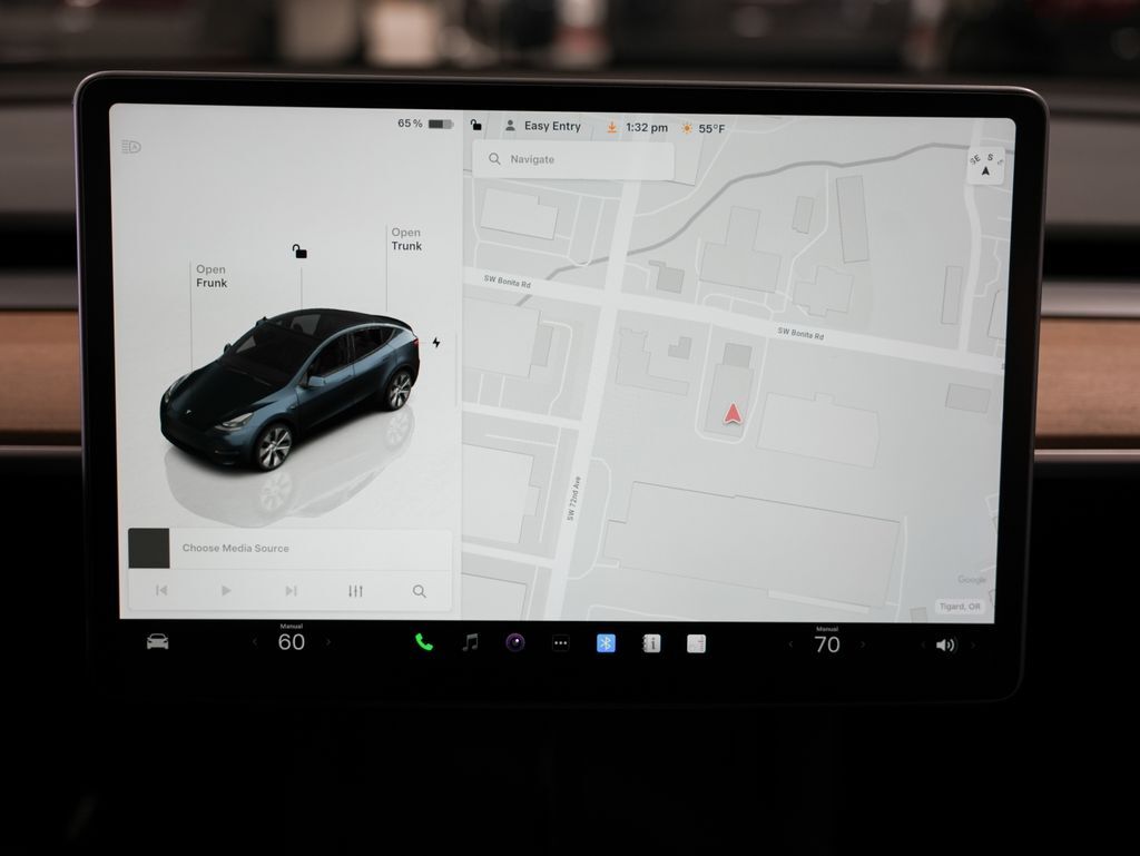2024 Tesla Model Y Long Range Tigard OR