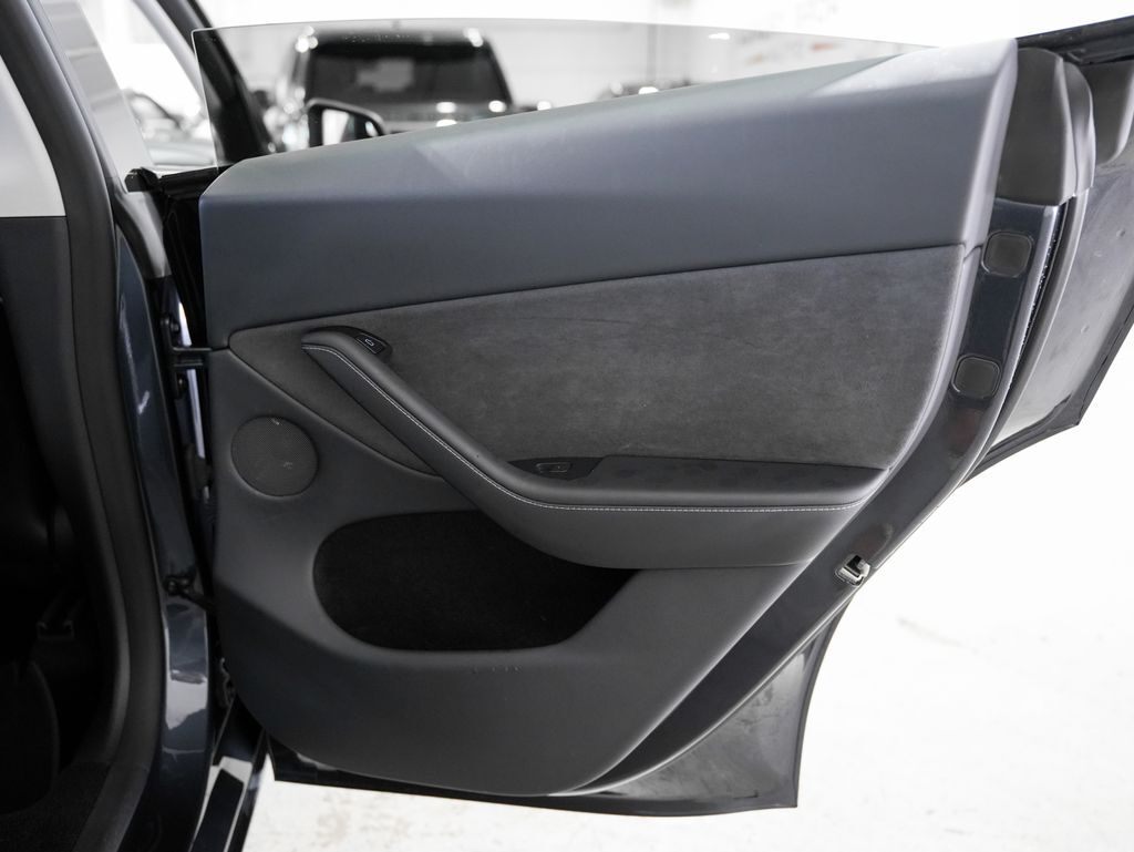 2024 Tesla Model Y Long Range Tigard OR