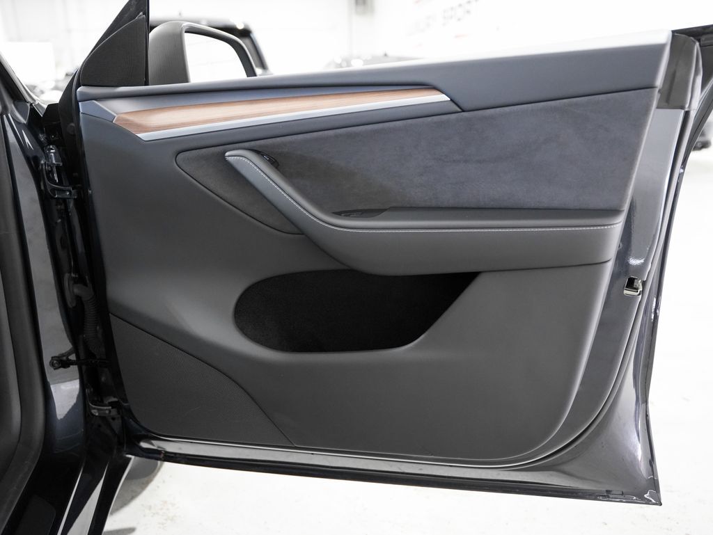 2024 Tesla Model Y Long Range Tigard OR