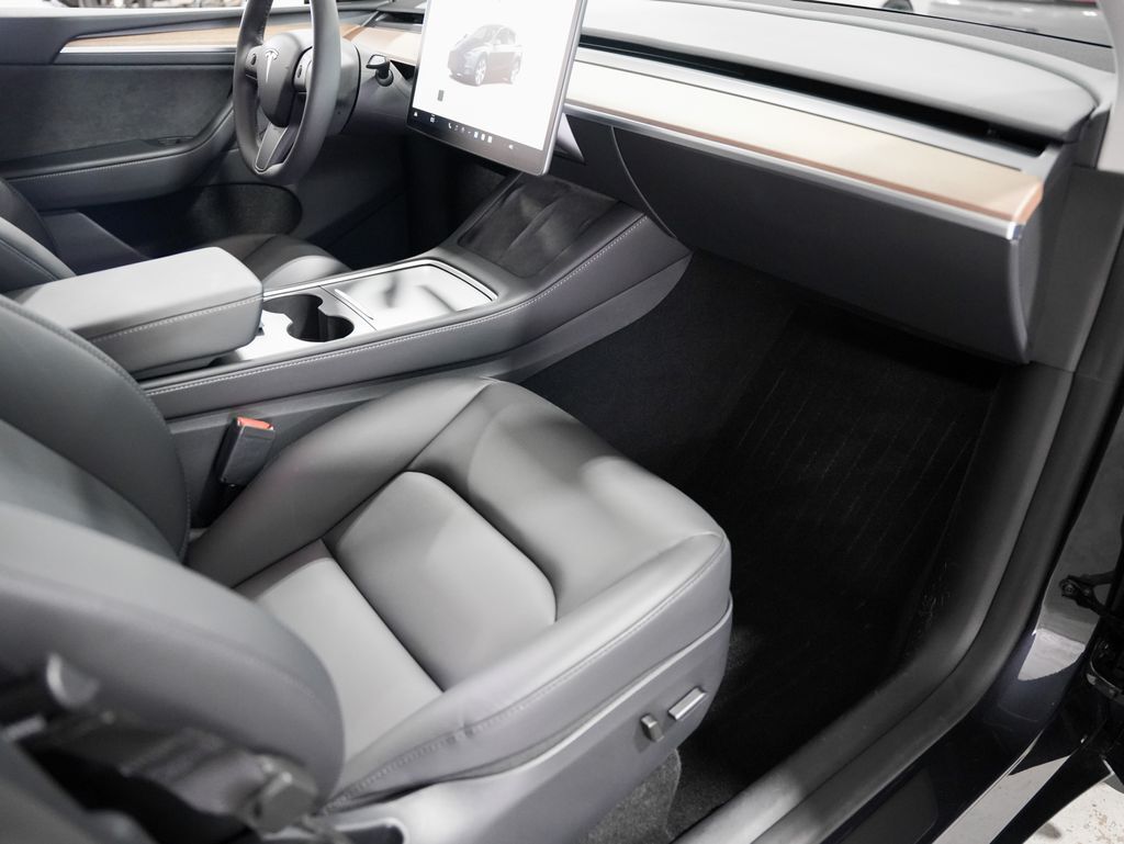 2024 Tesla Model Y Long Range Tigard OR