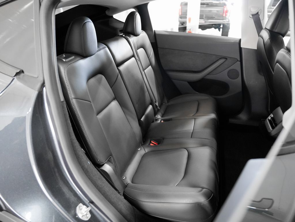 2024 Tesla Model Y Long Range Tigard OR