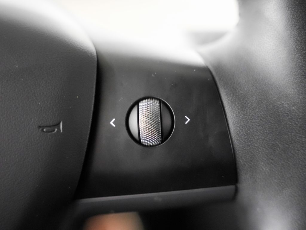 2024 Tesla Model Y Long Range Tigard OR