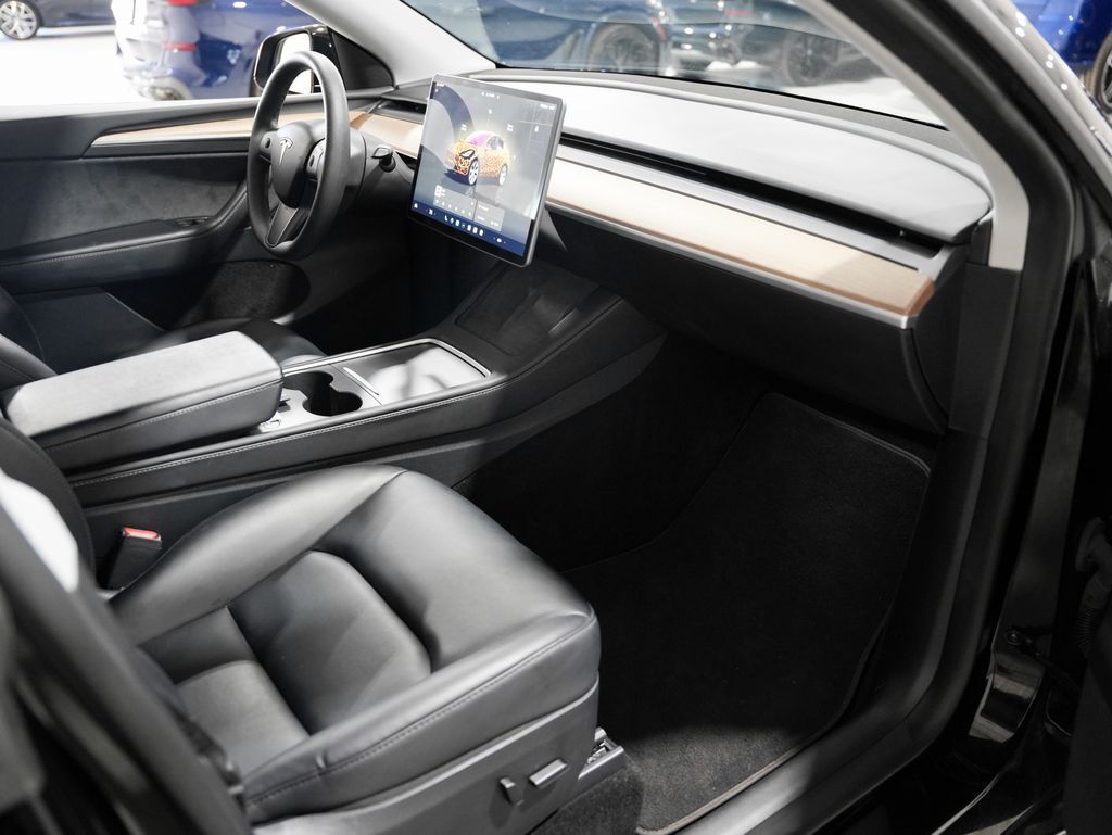 2024 Tesla Model Y Long Range Tigard OR