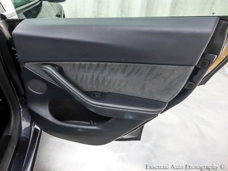 2024 Tesla Model Y Long Range Willowbrook IL