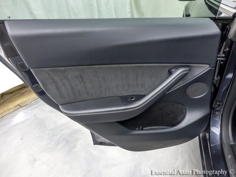 2024 Tesla Model Y Long Range Willowbrook IL