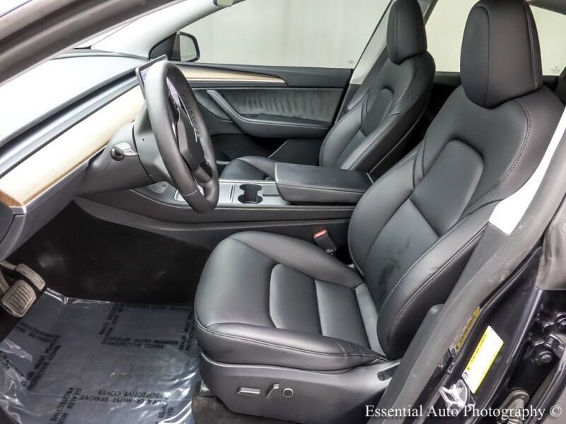 2024 Tesla Model Y Long Range Willowbrook IL