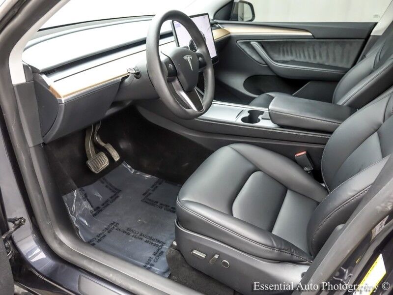 2024 Tesla Model Y Long Range Willowbrook IL