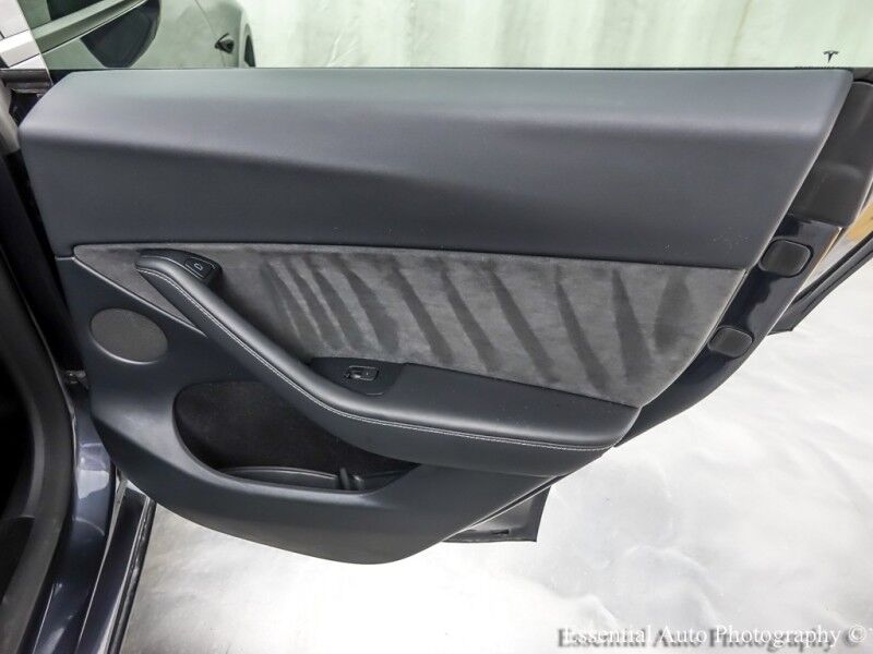 2024 Tesla Model Y Long Range Willowbrook IL