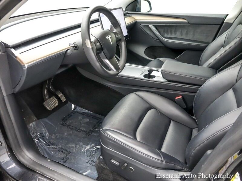 2024 Tesla Model Y Long Range Willowbrook IL