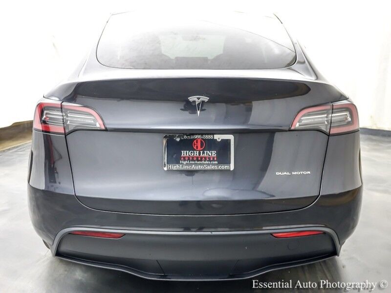 2024 Tesla Model Y Long Range Willowbrook IL