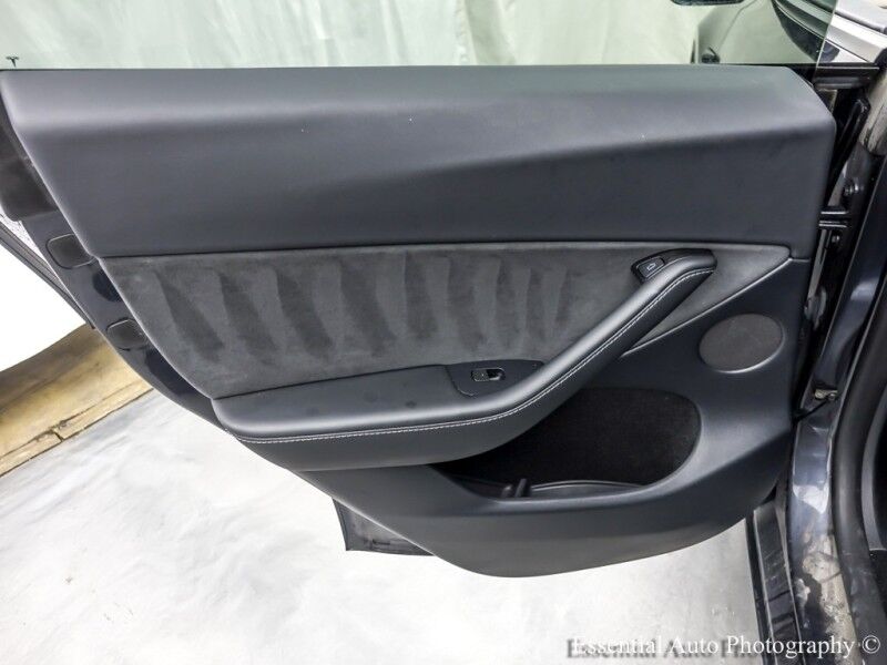 2024 Tesla Model Y Long Range Willowbrook IL