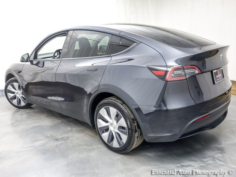 2024 Tesla Model Y Long Range Willowbrook IL