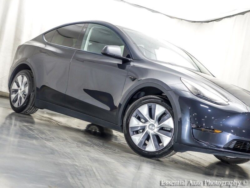 2024 Tesla Model Y Long Range Willowbrook IL