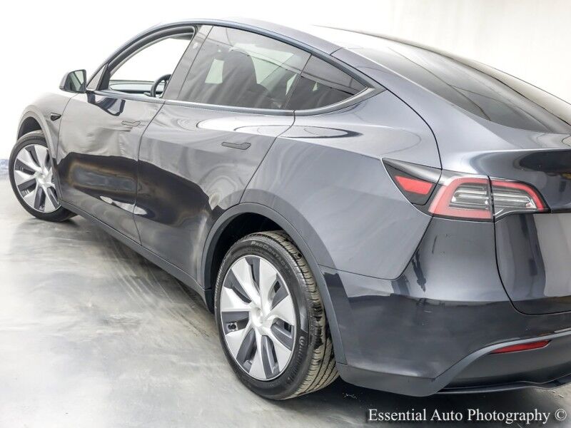 2024 Tesla Model Y Long Range Willowbrook IL