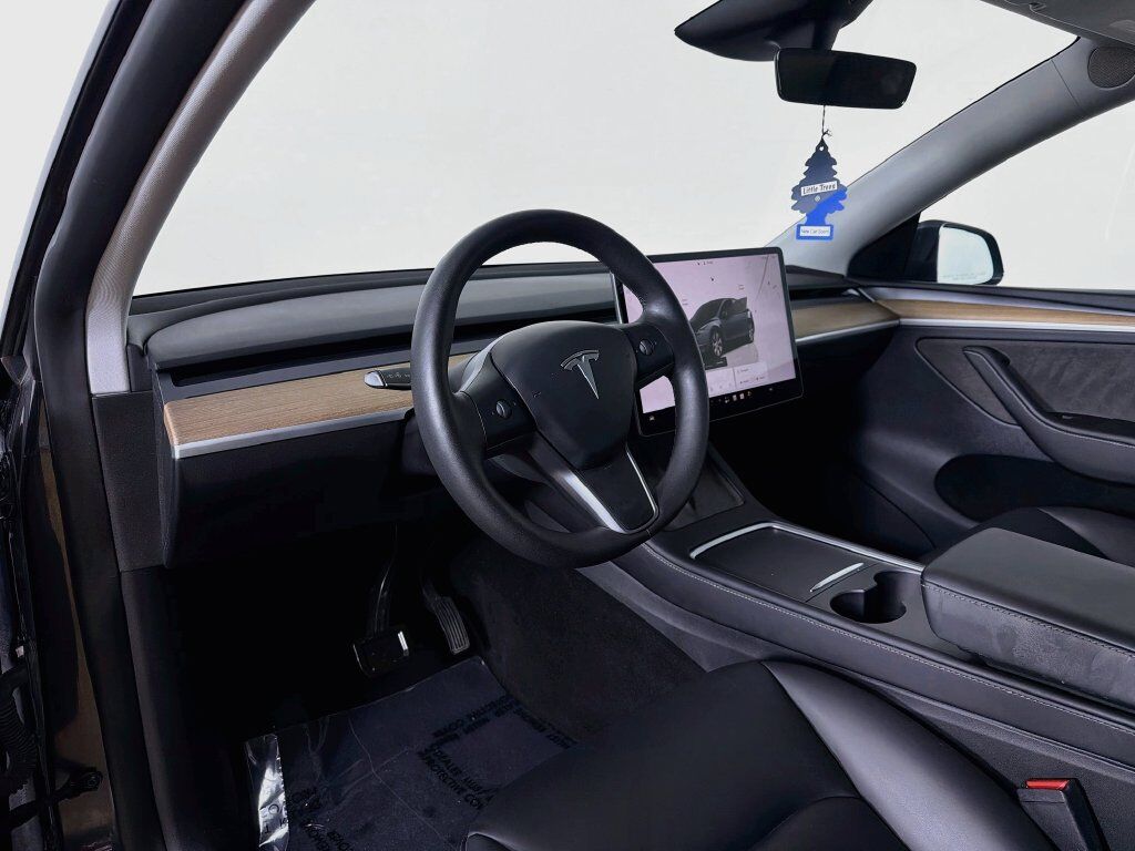 2024 Tesla Model Y Long Range Willowbrook IL