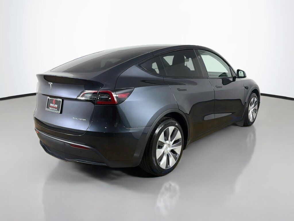 2024 Tesla Model Y Long Range Willowbrook IL