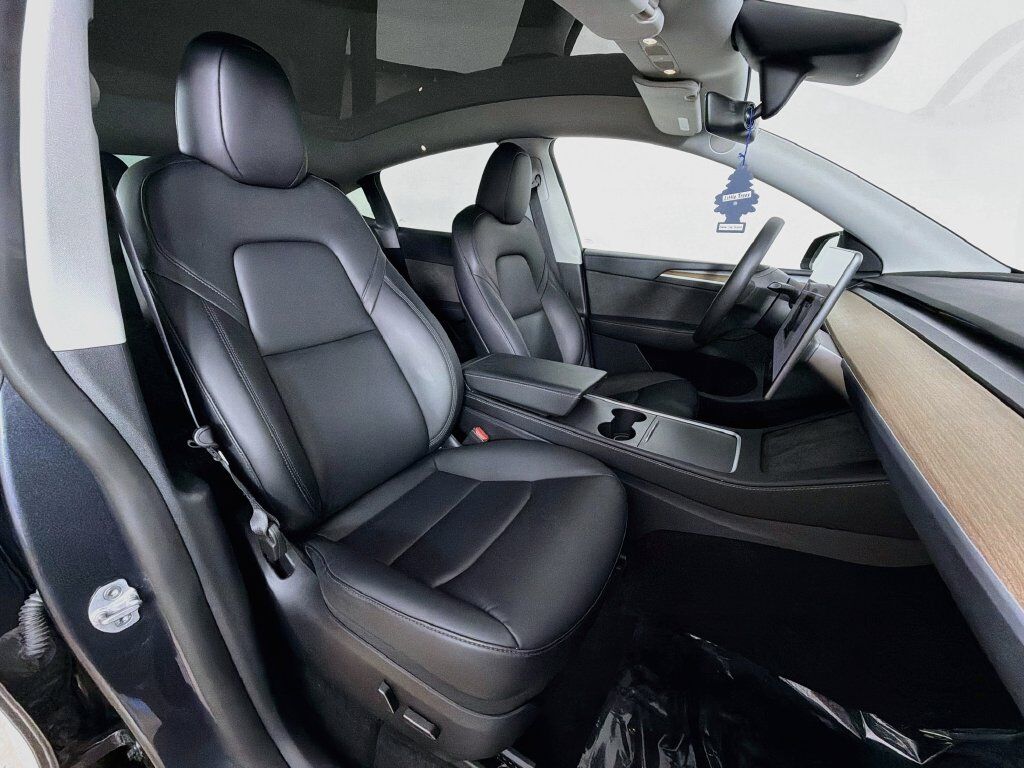 2024 Tesla Model Y Long Range Willowbrook IL