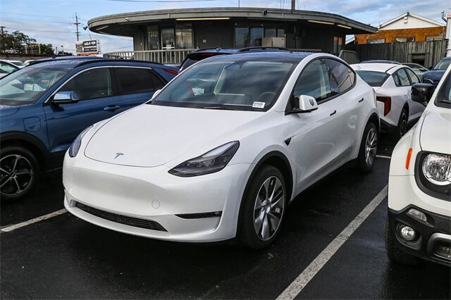 2024 Tesla Model Y Long Range Tacoma WA