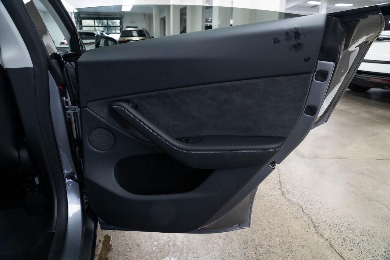 2024 Tesla Model Y Performance 1 Owner Heated Seats Portland OR