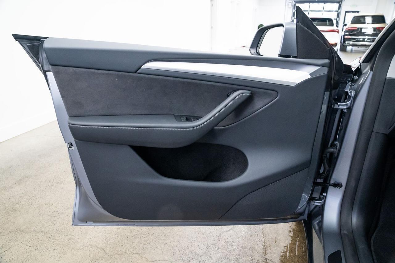 2024 Tesla Model Y Performance 1 Owner Heated Seats Portland OR