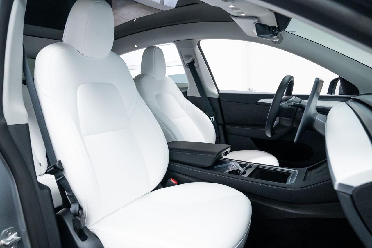 2024 Tesla Model Y Performance 1 Owner Heated Seats Portland OR