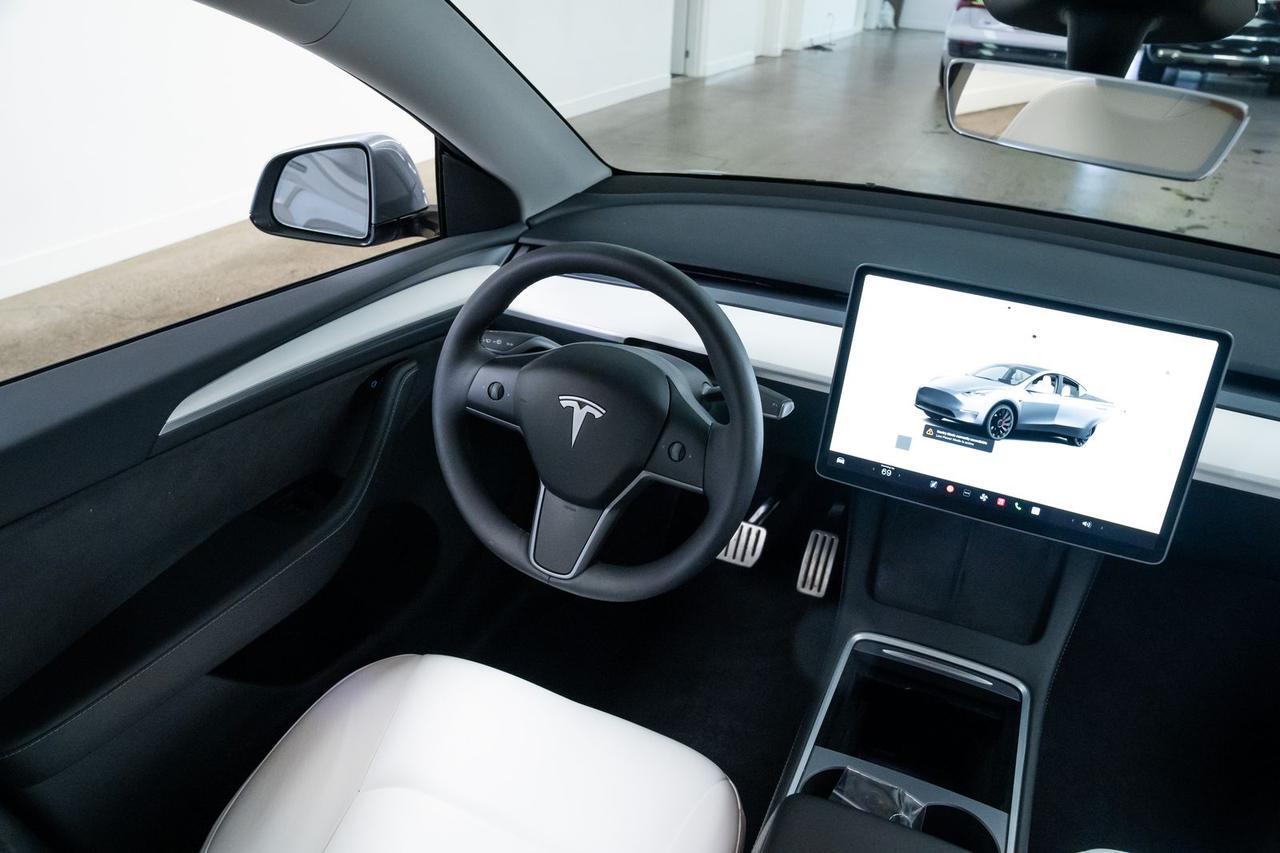 2024 Tesla Model Y Performance 1 Owner Heated Seats Portland OR