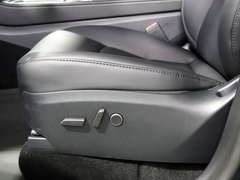 2024 Tesla Model Y Performance AWD *AUTOPILOT, NAVIGATION, SAFETY ALERTS, ADAPTIVE CRUISE, SURROUND VIEW CAMERAS, PANORAMA GLASS ROOF, HEATED SEATS/STEERING, 21 INCH UBERTURBINE WHEELS, WIRELESS CHARGING Round Rock TX