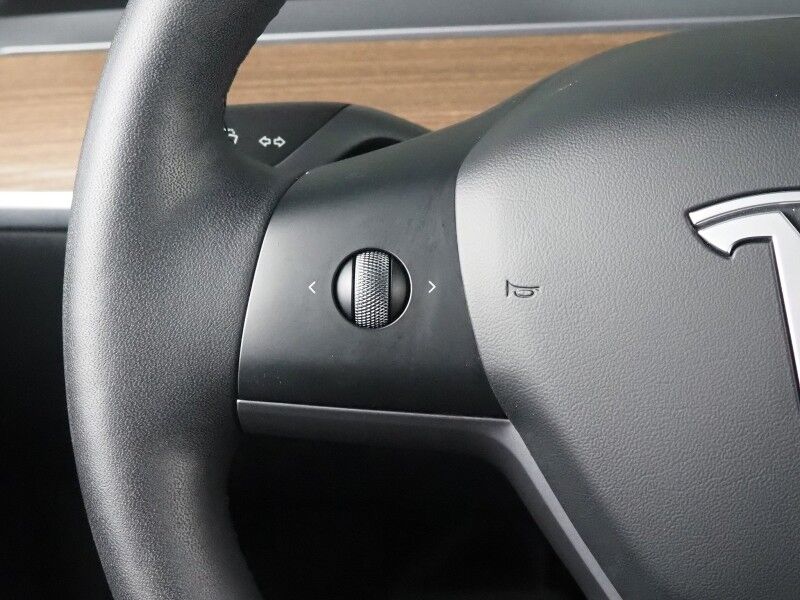 2024 Tesla Model Y Performance AWD *AUTOPILOT, NAVIGATION, SAFETY ALERTS, ADAPTIVE CRUISE, SURROUND VIEW CAMERAS, PANORAMA GLASS ROOF, HEATED SEATS/STEERING, 21 INCH UBERTURBINE WHEELS, WIRELESS CHARGING Round Rock TX