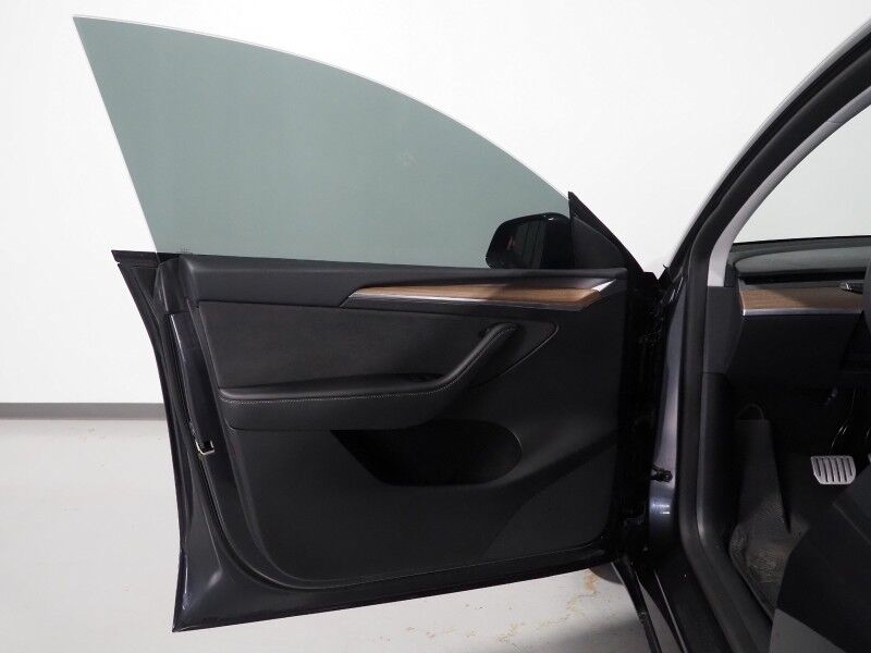 2024 Tesla Model Y Performance AWD *AUTOPILOT, NAVIGATION, SAFETY ALERTS, ADAPTIVE CRUISE, SURROUND VIEW CAMERAS, PANORAMA GLASS ROOF, HEATED SEATS/STEERING, 21 INCH UBERTURBINE WHEELS, WIRELESS CHARGING Round Rock TX