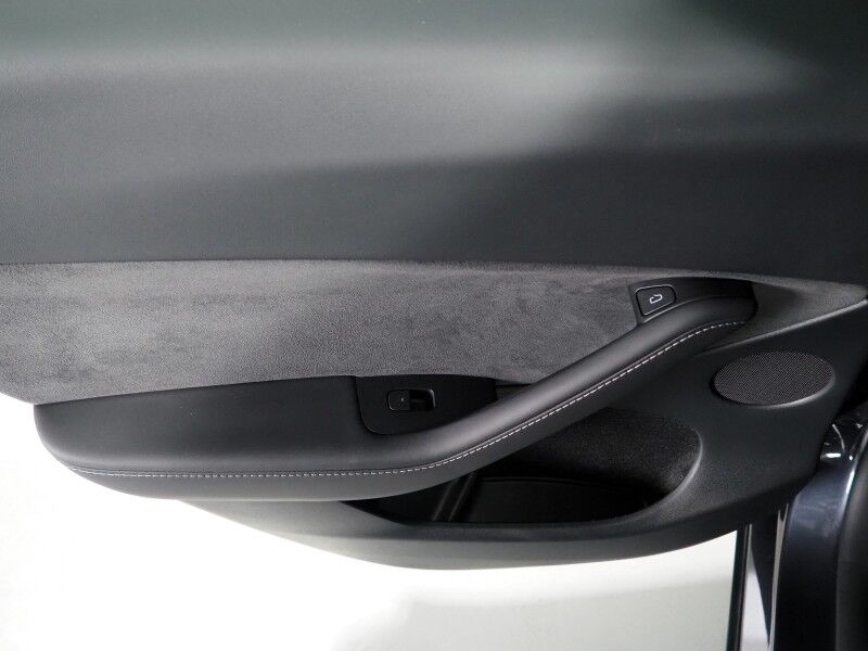 2024 Tesla Model Y Performance AWD *AUTOPILOT, NAVIGATION, SAFETY ALERTS, ADAPTIVE CRUISE, SURROUND VIEW CAMERAS, PANORAMA GLASS ROOF, HEATED SEATS/STEERING, 21 INCH UBERTURBINE WHEELS, WIRELESS CHARGING Round Rock TX