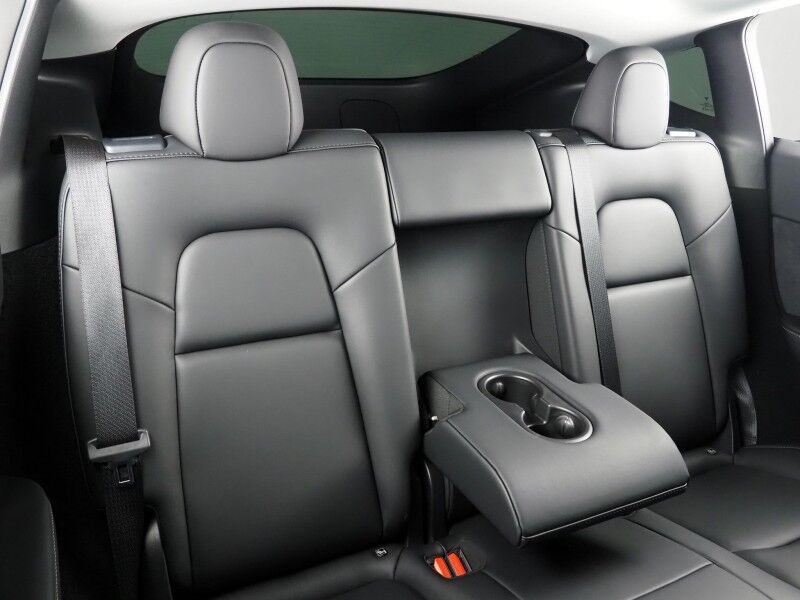 2024 Tesla Model Y Performance AWD *AUTOPILOT, NAVIGATION, SAFETY ALERTS, ADAPTIVE CRUISE, SURROUND VIEW CAMERAS, PANORAMA GLASS ROOF, HEATED SEATS/STEERING, 21 INCH UBERTURBINE WHEELS, WIRELESS CHARGING Round Rock TX