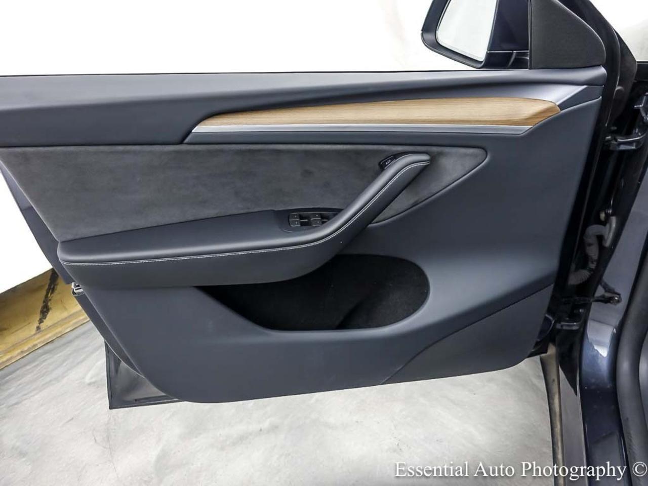 2024 Tesla Model Y Performance HW4 Willowbrook IL
