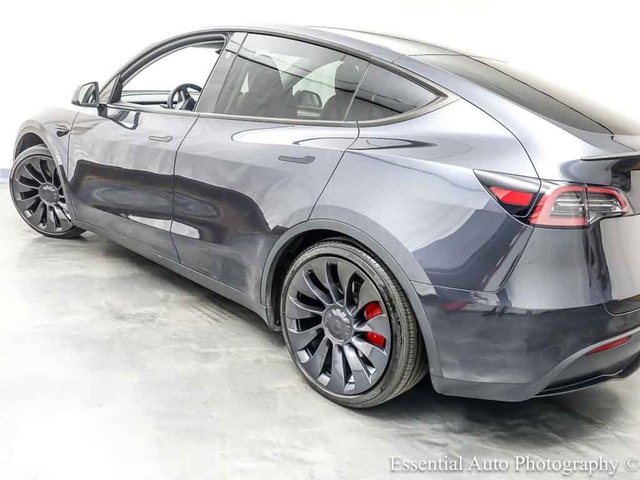 2024 Tesla Model Y Performance HW4 Willowbrook IL