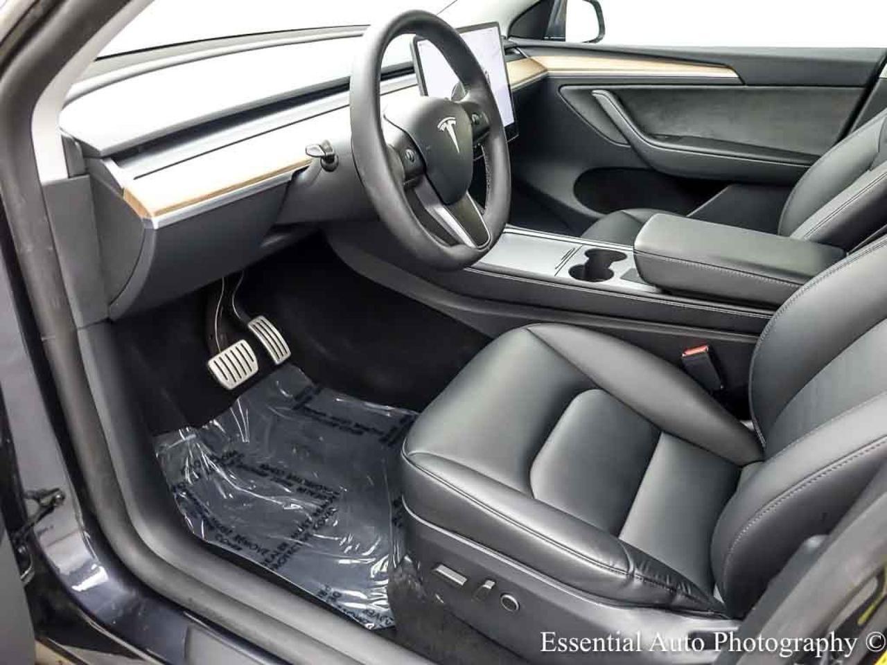 2024 Tesla Model Y Performance HW4 Willowbrook IL