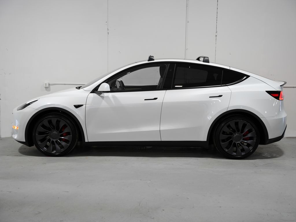 2024 Tesla Model Y Performance