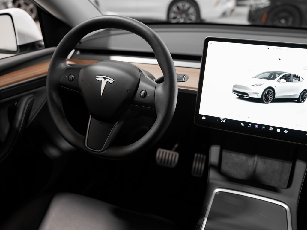 2024 Tesla Model Y Performance Tigard OR