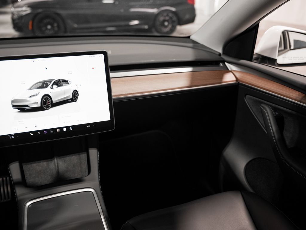 2024 Tesla Model Y Performance Tigard OR